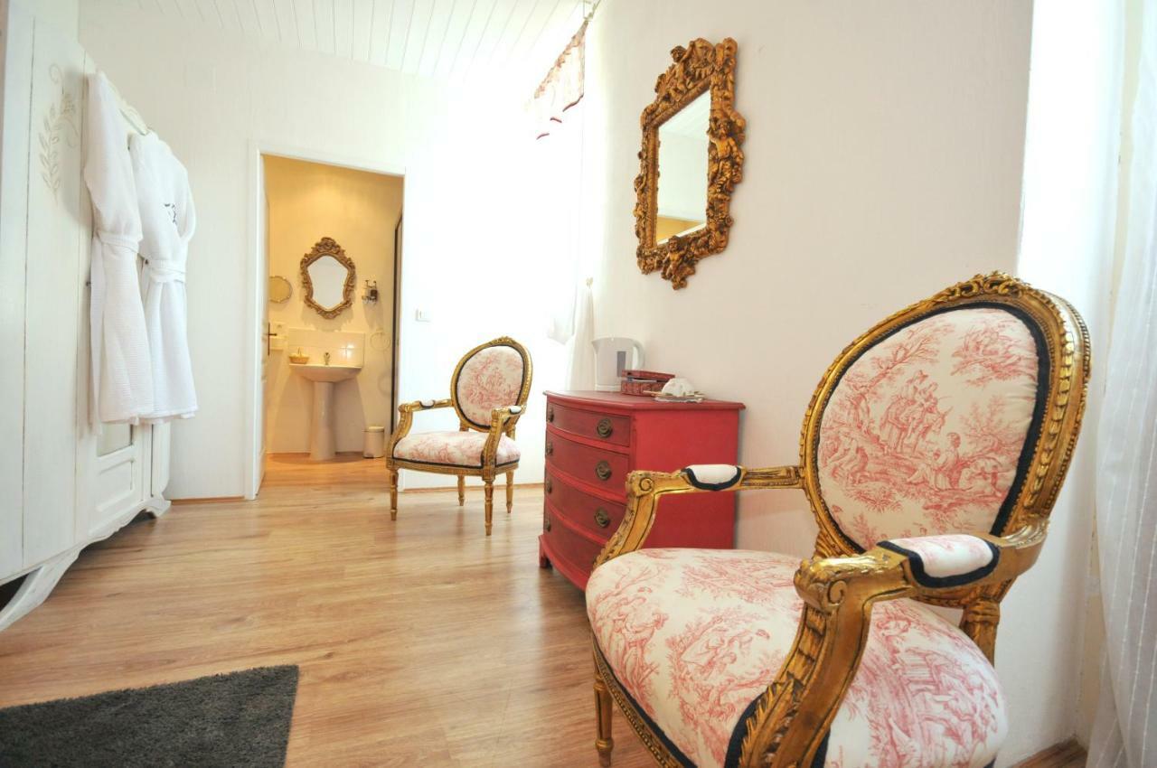 52 Eymet Bed & Breakfast Exterior photo